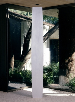 Ellsworth Kelly - Curve XXVIII, 1982, aluminum