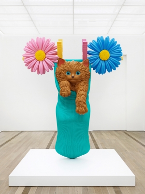 Jeff Koons - Cat on a Clothesline (Aqua), 1994-2001, rotationally molded polyethylene