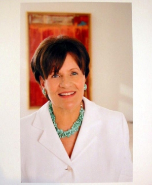 Pat York - Edythe L. Broad, 2007, color photograph