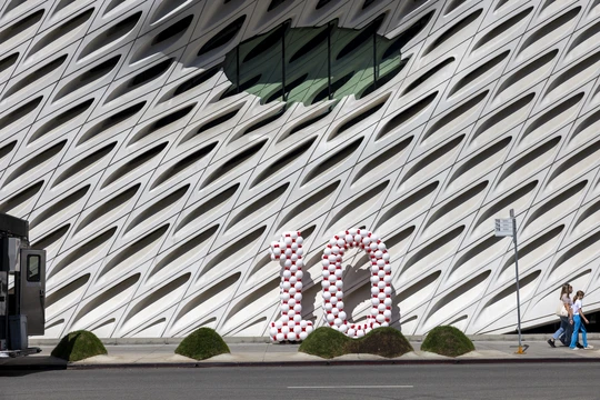 10 year balloons against The Broad's exterior