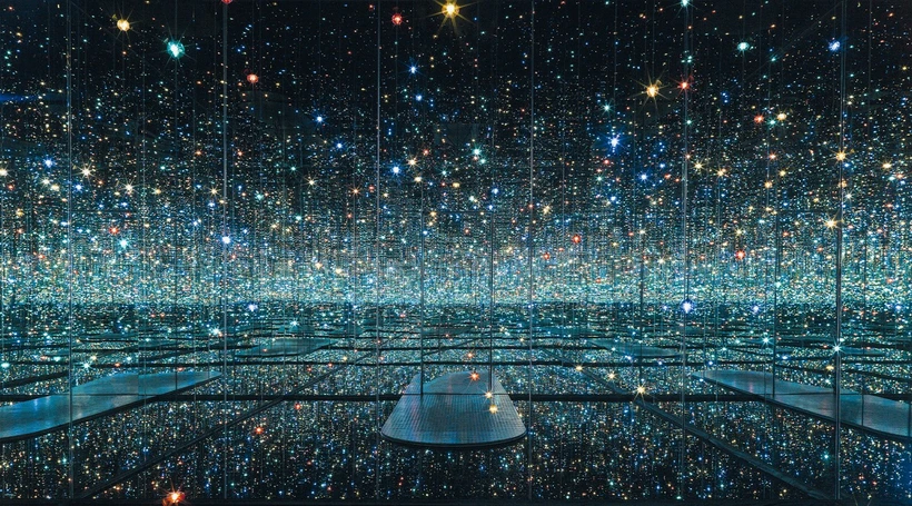 Infinity Mirror Room Art Installation